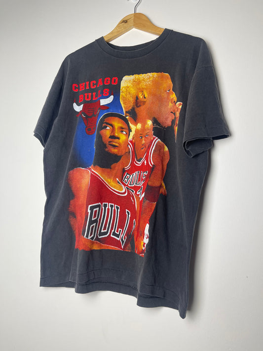 Vintage Style Chicago Bulls Squad Graphic T-shirt - X Large
