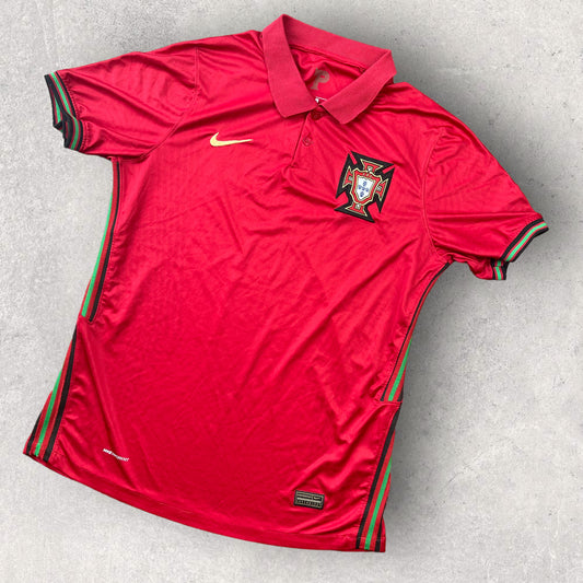 Retro Nike Portugal FC Football Jersey - Medium