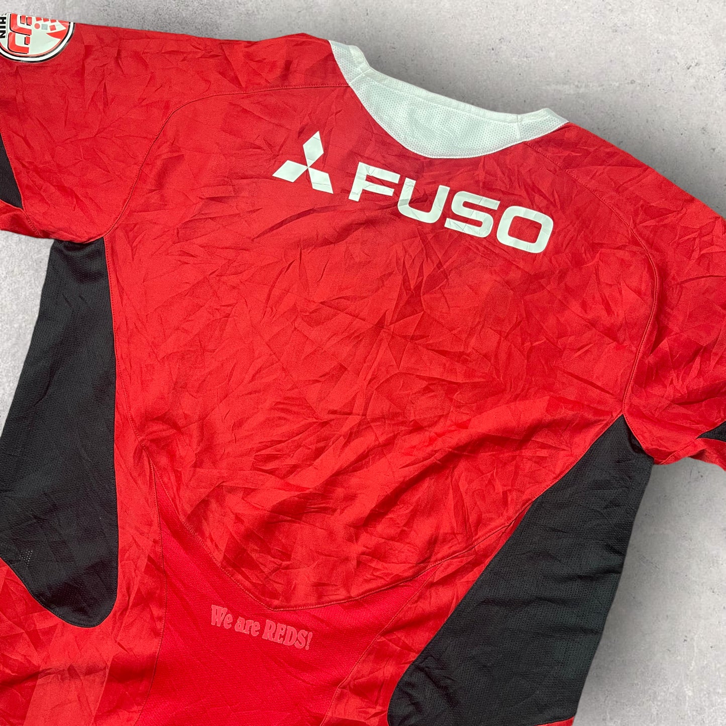 Retro Nike Urawa Red Diamonds FC Football Jersey - X LARGE